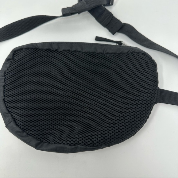 Duluth Trading Renegade Belt Bag - Picture 4 of 8